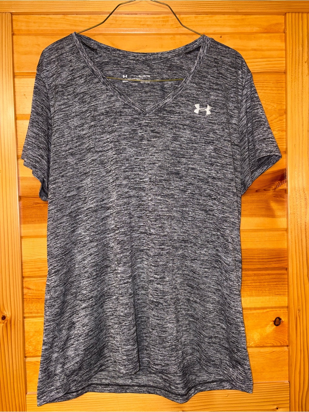 Under Armour Women’s Charcoal Heather V-Neck Short Sleeve Tee